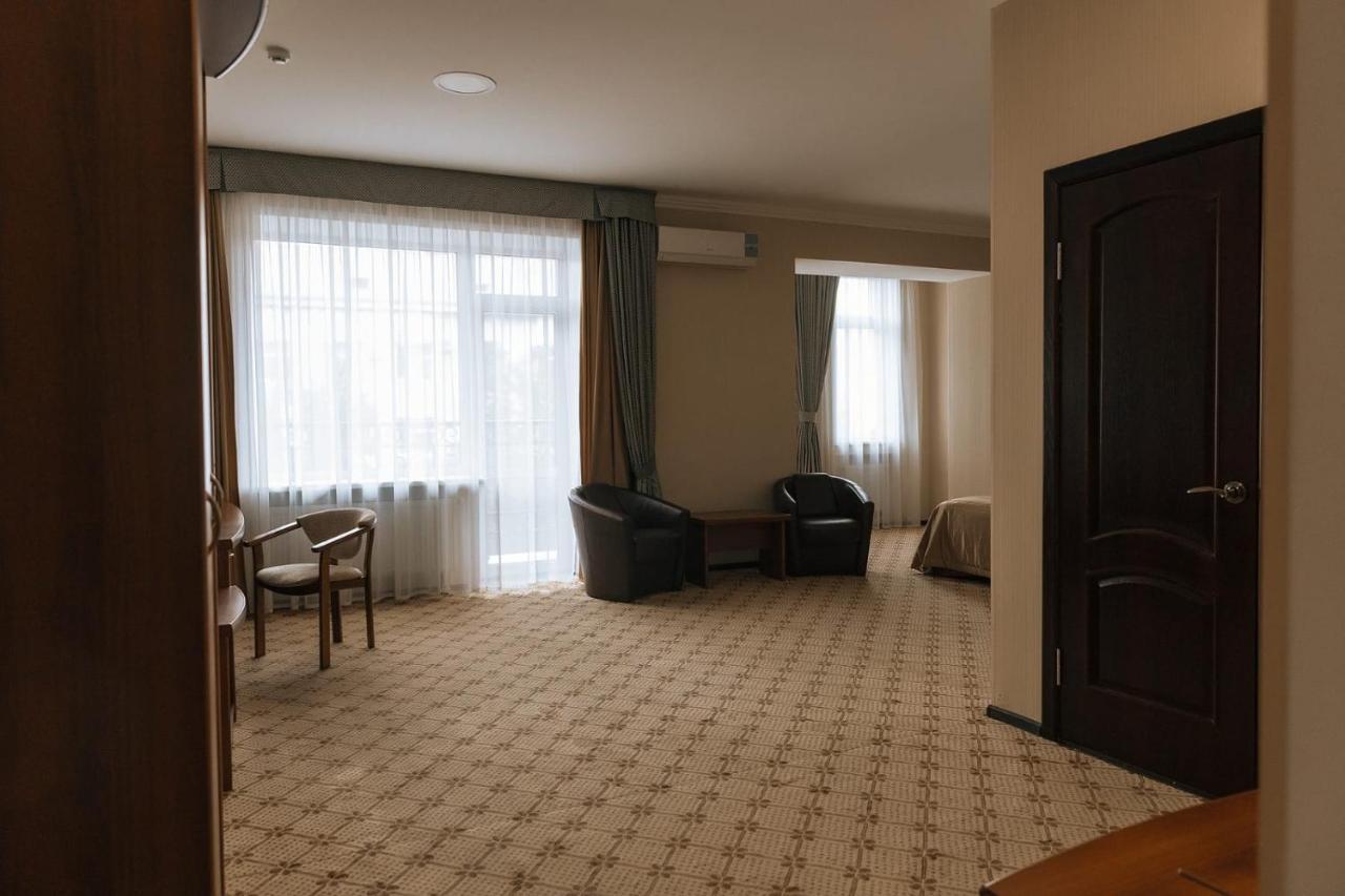 Medeu Hotel Kostanay Exterior photo